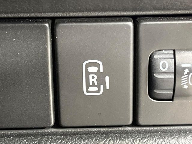 �y�p���[�X���C�h�h�A�z�X�}�[�g�L�[��^�]�Ȃ̃X�C�b�`�ŃX���C�h�h�A�̊J���\���d��������͂����ăh�A���J����K�v�������A���������q�l�ł��A�d���ו��������Ă��鎞�����N�ɊJ���߂ł��܂���