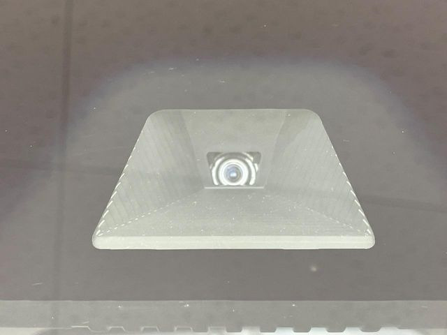 �y�z���_�Z���V���O�z���s���ɑO���̎ԗ�����F�����A�Փ˂������Ȏ��͌x��ƃu���[�L�ŏՓˉ���Ɣ�Q�y�����A�V�X�g�B�����S�Ƀh���C�u�����y���݂��������܂��B