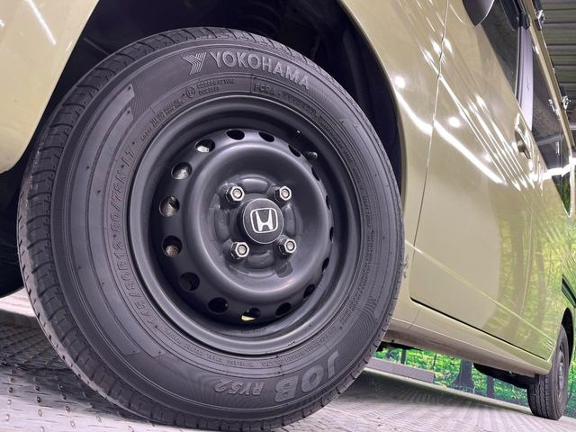 �y12�C���`�A���~�z�C�[���z�O�ςɃ}�b�`�����A���~�z�C�[���𑕒����Ă���܂��B�e��A���~�z�C�[����A�X�^�b�h���X�^�C�����戵�����Ă���܂��B���񂲑��k����������