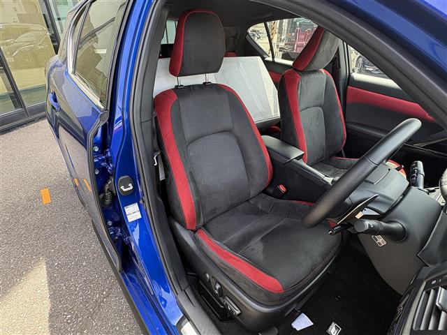 CT200h Fスポーツ