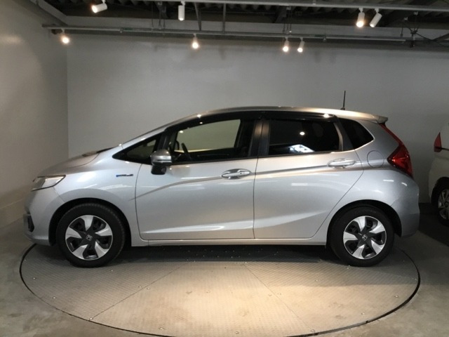 フィット1.5 ハイブリッド F