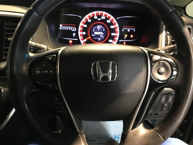 オデッセイ2.4 アブソルート