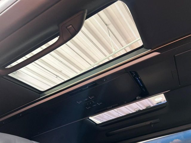 �y���E�Ɨ����[�����[�t�z2��ڍ��E�Ȃɂ��ꂼ��z�u���ꂽ�K���X���[�t!�������ɍ��킹�ĕБ������V�F�[�h��߂邱�Ƃ��\�ł�!