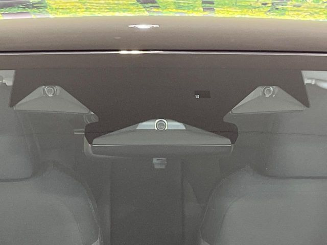 �y�A�C�T�C�g�Z�C�t�e�B�v���X�z�u���A�r�[�N���f�B�e�B�N�V�����v�u�n�C�r�[���A�V�X�g�v�u�t�����g/�T�C�h�r���[���j�^�[�v�ɂ�莀�p�����炵�A�����S�ȃh���C�u���x�����Ă������S��1��ł���