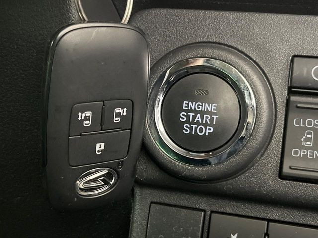 �y�X�}�[�g�L�[�z�J�o����|�P�b�g�ɓ��ꂽ�܂܂ł��h�A�̎{���E�������\�ȃX�}�[�g�L�[�𑕔��B�G���W���̃I���E�I�t�����J�M�����o���K�v����������Ƃ��Ă��֗��ł���