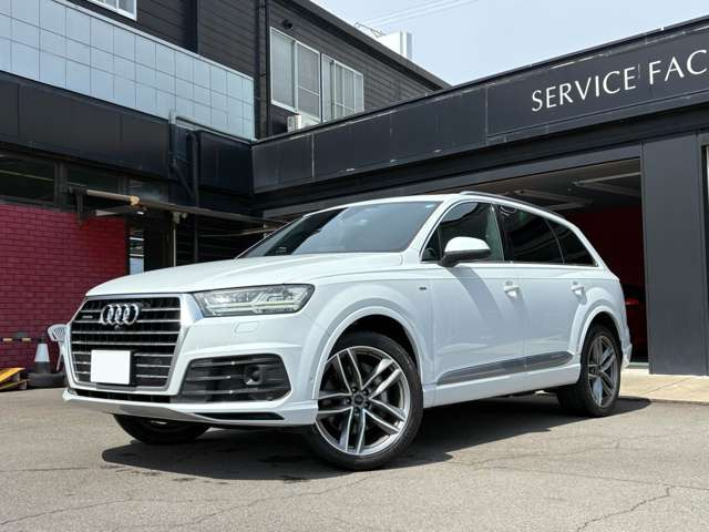 Q73.0 TFSI クワトロ Sラインパッケージ 4WD