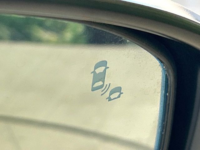 �y�u���C���h�X�|�b�g�C���t�H���[�V�����z���s���A�h�A�~���[�̎��p�ɂȂ�₷���ӏ��Ɍ㑱�Ԃ��ڋ߂���ƃT�C�h�~���[�t�߂Ɍx����\���A�h���C�o�[�ɒ��ӊ��N�����Ă���܂��B