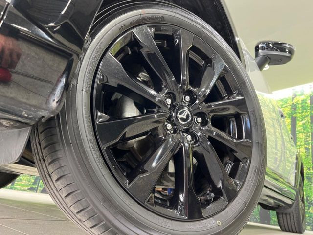 �y����18�C���`�A���~�z�C�[���z�O�ςɃ}�b�`���������A���~�z�C�[���𑕒����Ă���܂��B�e��ЊO�A���~�z�C�[����A�X�^�b�h���X�^�C�����戵�����Ă���܂��B���񂲑��k����������