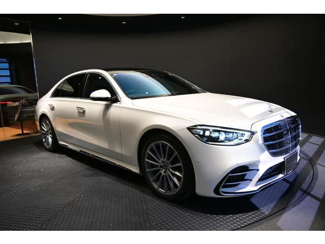 SクラスS400d ロング 4マチック AMGラインパッケージ 4WD