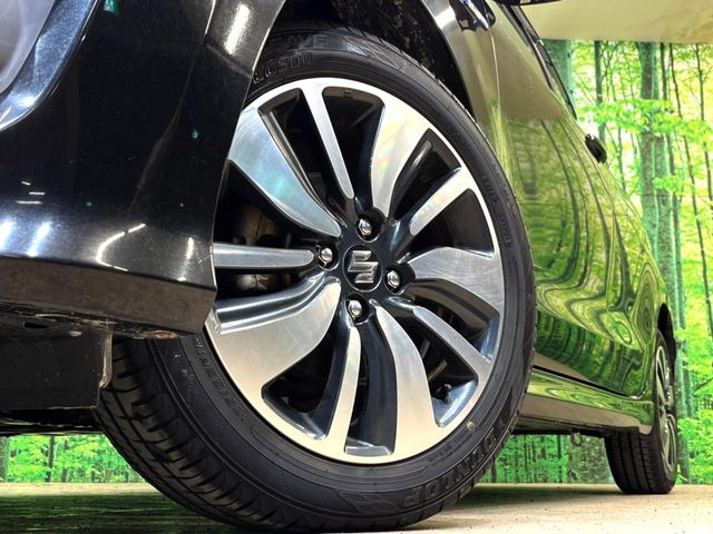 �y�����A���~�z�C�[���z�O�ςɃ}�b�`���������A���~�z�C�[���𑕒����Ă���܂��B�e��ЊO�A���~�z�C�[����A�X�^�b�h���X�^�C�����戵�����Ă���܂��B���񂲑��k����������