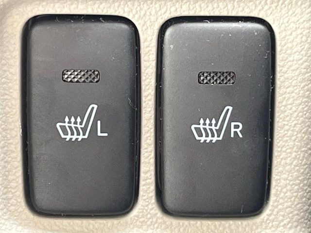 �y�V�[�g�q�[�^�[�z�������ɏd�󂷂�V�[�g�q�[�^�[!�G�A�R����葁�����܂��Ă����̂Ŋ�����̐l�����S�ł��ˁ�G�A�R���̉����͊������邩����A�Ƃ������ɂ����������߂ł��B