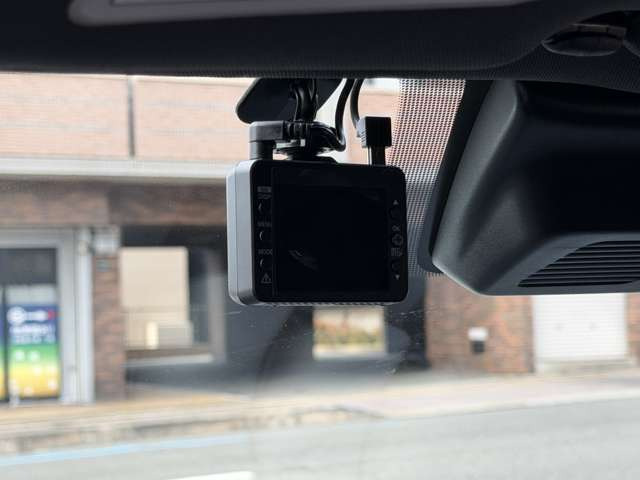 ���s�e���E�O��2�J�����h���C�u���R�[�_�[�B