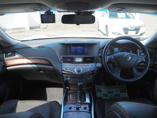 シーマハイブリッド3.5 VIP