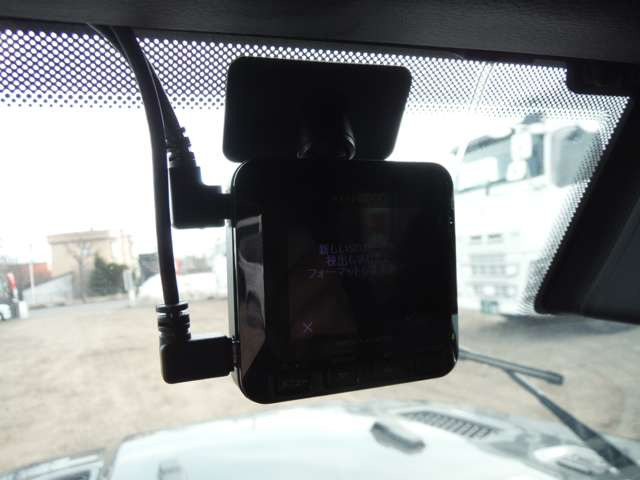 ���X�͎Ԃ̕i���Ɏ��M�������Ă��܂�!�Ȃ̂ŁA���܂��܂Ȋp�x����70���ȏ�̂��ʐ^�ڂ��Ă��܂��B