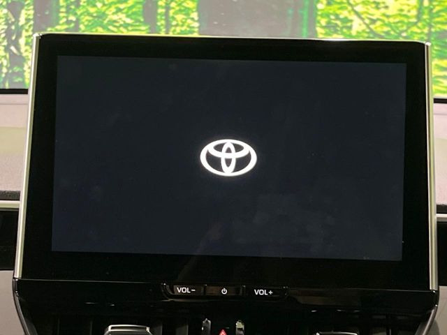 �y����10.5�^�i�r�z�l�C�̏����i�r�𑕔����Ă���܂��B�i�r�̎g���₷���͂������A�I�[�f�B�I�@�\���[��!�L�����v�◷�s�͂������A�ʋ΂┃�����ȂǕ��i�̃h���C�u���y�����Ȃ�͂���