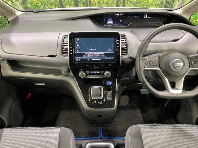 セレナ1.2 e-POWER ハイウェイスターV