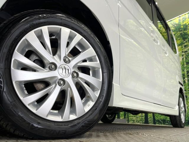 【純正14インチアルミホイール】外観にマッチした純正アルミホイールを装着しております。各種社外アルミホイールや、スタッドレスタイヤも取扱いしております。是非ご相談ください♪