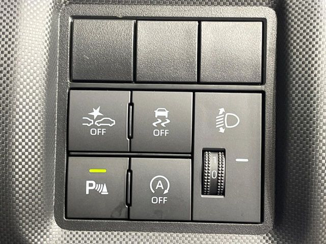 �y�g���^�Z�[�t�e�B�Z���X�z���s���ɑO���̎ԗ�����F�����A�Փ˂������Ȏ��͌x��ƃu���[�L�ŏՓˉ���Ɣ�Q�y�����A�V�X�g�B�����S�Ƀh���C�u�����y���݂��������܂��B