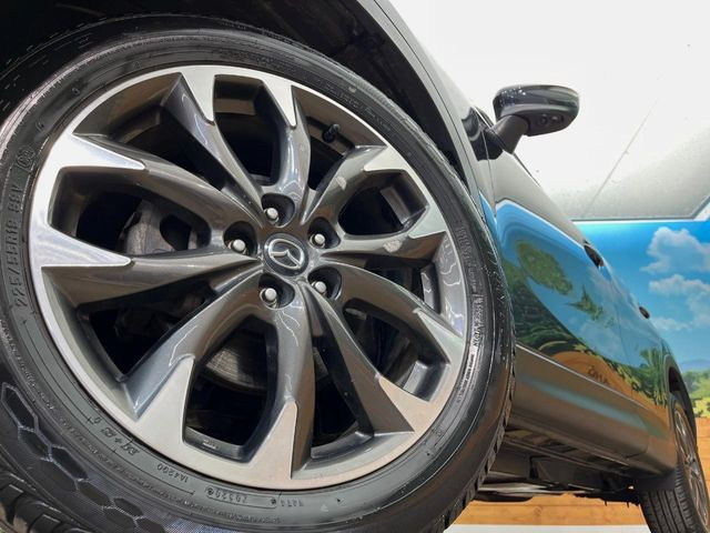 �y����19�C���`�A���~�z�C�[���z�O�ςɃ}�b�`���������A���~�z�C�[���𑕒����Ă���܂��B�e��ЊO�A���~�z�C�[����A�X�^�b�h���X�^�C�����戵�����Ă���܂��B���񂲑��k����������