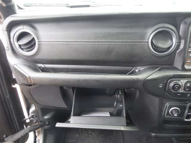 ���X�̓A�t�^�[�t�H���[���[�����Ă���܂��B�[�Ԍ�̐����E�_���E�C���E�Ԍ��E���E�J�X�^���Ȃǂ����C����������!