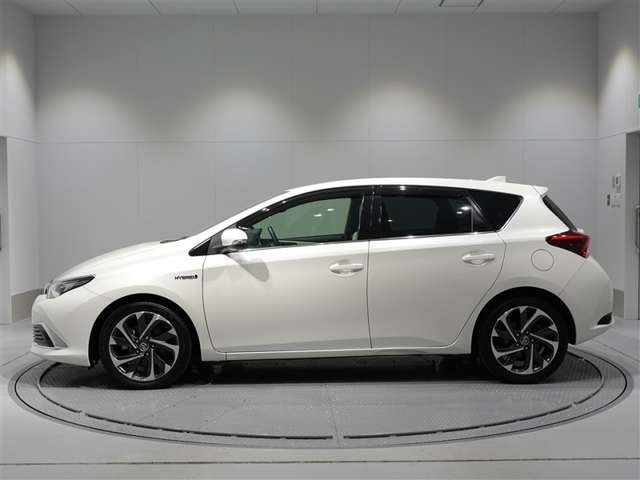 オーリス1.8 ハイブリッド Gパッケージ