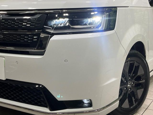 �yLED�w�b�h���C�g�z���V����ԑ��s�����ǍD�Ȏ��E���m�ۂ����S���ĉ^�]�ł��鍂�P�xLED�w�b�h���C�g�𑕔�!�_�����x�������A����d�͂��}�����Ă��܂��B