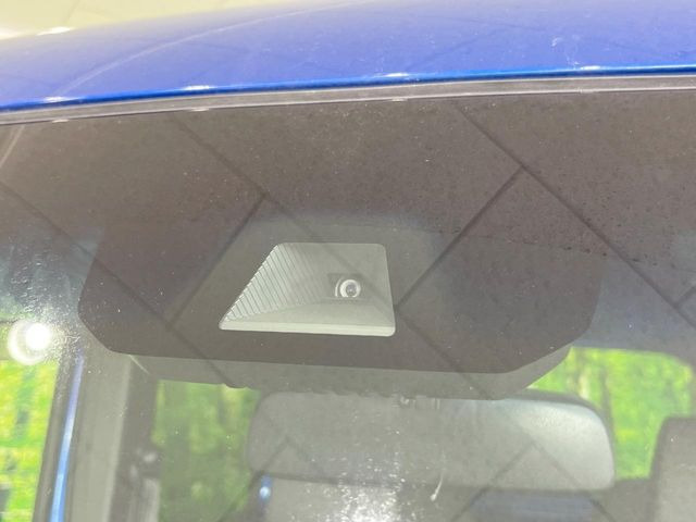 �y�z���_�Z���V���O�z���s���ɑO���̎ԗ�����F�����A�Փ˂������Ȏ��͌x��ƃu���[�L�ŏՓˉ���Ɣ�Q�y�����A�V�X�g�B�����S�Ƀh���C�u�����y���݂��������܂��B