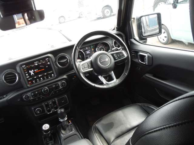 ���ۂɌ��Ă���������΂��̎Ԃ̗ǂ����`��邩�Ǝv���܂��̂ŁA���Ј�x�����X��������!