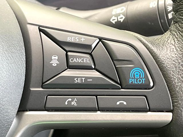 �y�v���p�C���b�g�z�������H�ł̒��������s���y��!!�a�؎��Ə��񑖍s�̃V�[���ŁA�A�N�Z���E�u���[�L�E�X�e�A�����O�������Ő��䂵�A�������^�]�̕��S���y�����Ă���܂���