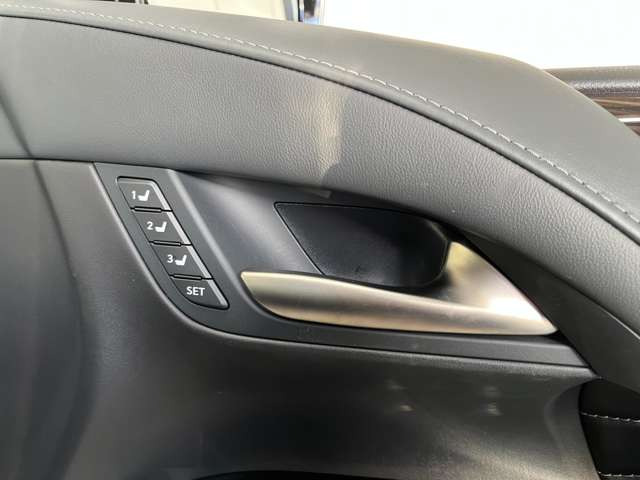 シートメモリー機能付き!