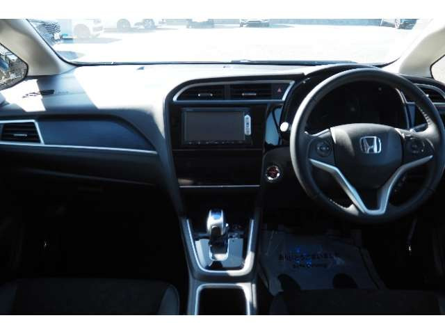 シャトル1.5 ハイブリッド X