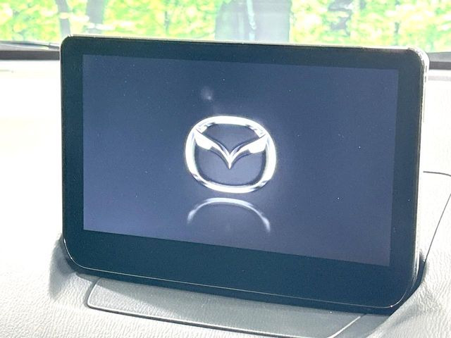 �y�}�c�_�R�l�N�g8�C���`�i�r�z�ԓ��̕��͋C�Ƀ}�b�`������̌^�^�C�v�̃i�r�B�e����q�ݒ��Bluetooth�Đ����A�l�X�ȋ@�\���y���߂܂��B�����I�ȃ_�C�������삪�\�ŁA�g��������ǍD�ł��B