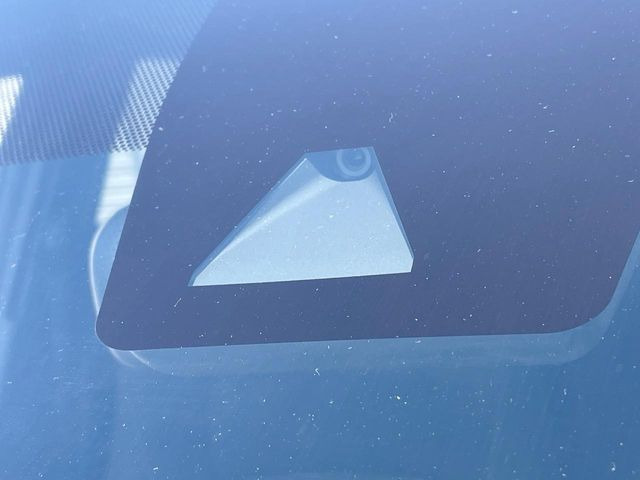 �y�v���N���b�V���Z�[�t�e�B�z�O���̎ԗ��������m���A�Փ˂������Ȏ��͌x��Œ��ӂ𑣂��A�u���[�L�𓥂ޗ͂��T�|�[�g�B�u���[�L�𓥂߂Ȃ������ꍇ�͏Փ˔�Q�y���u���[�L���쓮�A�Փˉ�����T�|�[�g���܂��B