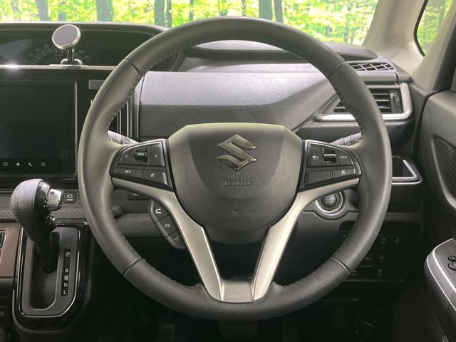 �y�����v�����X�e�A�����O�z�㎿�Ȋv���g�p���邱�ƂŁA��ɂ����������݂ƂĂ��^�]���₷���n���h���ł���