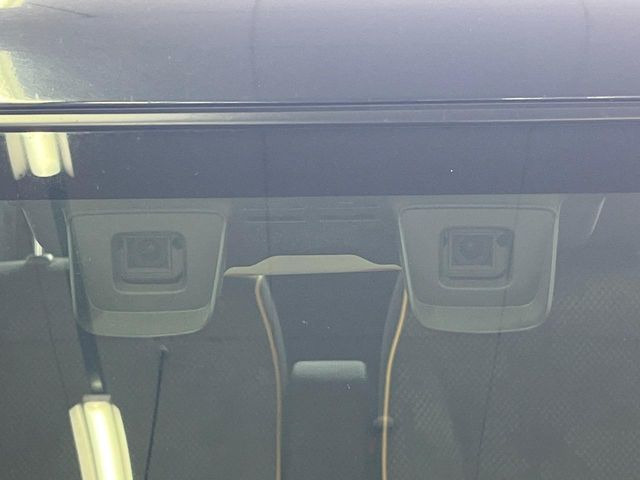 �y�Փˌy�����u�z���s���ɑO���̎ԗ�����F�����A�Փ˂������Ȏ��͌x��ƃu���[�L�ŏՓˉ���Ɣ�Q�y�����A�V�X�g�B�����S�Ƀh���C�u�����y���݂��������܂��B