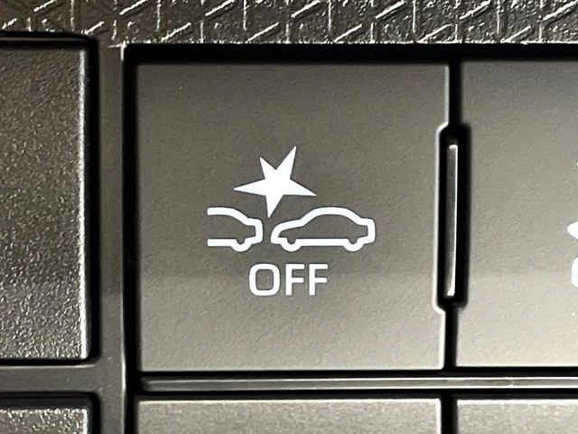 �y�X�}�[�g�A�V�X�g�z���s���ɑO���̎ԗ�����F�����A�Փ˂������Ȏ��͌x��ƃu���[�L�ŏՓˉ���Ɣ�Q�y�����A�V�X�g�B�����S�Ƀh���C�u�����y���݂��������܂��B