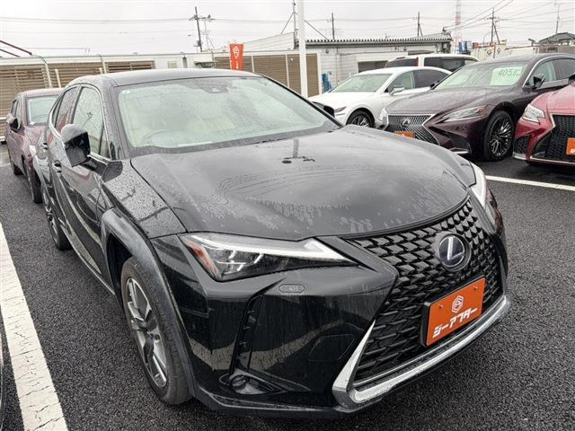 UX(レクサス) 300e バージョンL　禁煙車 マークレビンソン 中古車画像