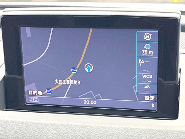 ��MMI�����i�r:��̊��̂���i�r�́A����������ԓ������o���Ă���܂��B�I�[�f�B�I�@�\���[�����Ă���܂��̂ŁA�^�]�����y���߂܂���