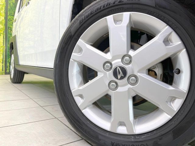 �y����15�C���`�A���~�z�C�[���z�O�ςɃ}�b�`���������A���~�z�C�[���𑕒����Ă���܂��B�e��ЊO�A���~�z�C�[����A�X�^�b�h���X�^�C�����戵�����Ă���܂��B���񂲑��k����������