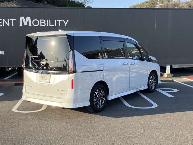 セレナ1.4 e-POWER ルキシオン