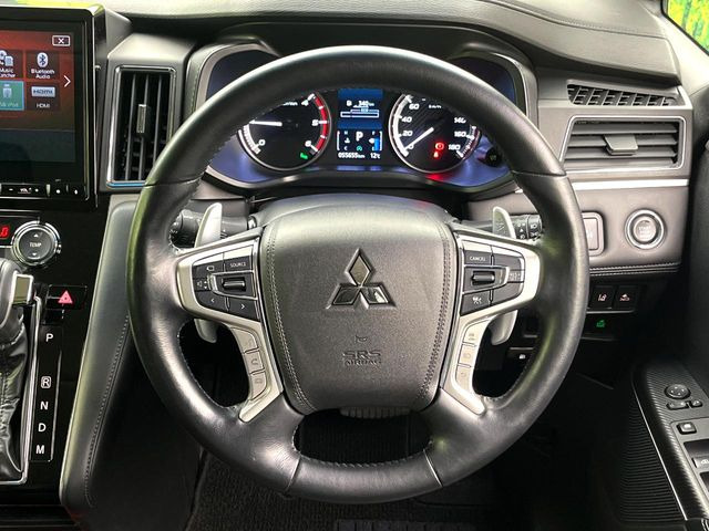 �y�����v�����X�e�A�����O�z�㎿�Ȋv���g�p���邱�ƂŁA��ɂ����������݂ƂĂ��^�]���₷���n���h���ł���