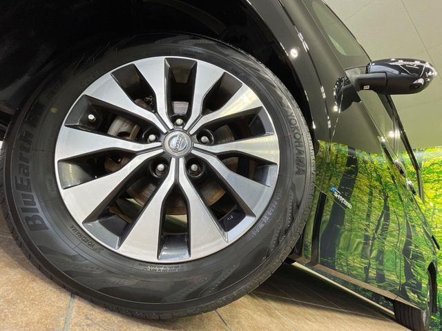 �y����16�C���`�A���~�z�C�[���z�O�ςɃ}�b�`���������A���~�z�C�[���𑕒����Ă���܂��B�e��ЊO�A���~�z�C�[����A�X�^�b�h���X�^�C�����戵�����Ă���܂��B���񂲑��k����������