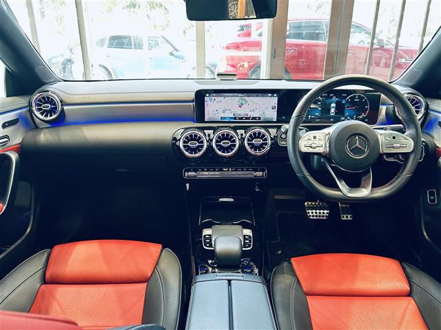 CLAクラスCLA200d AMGライン