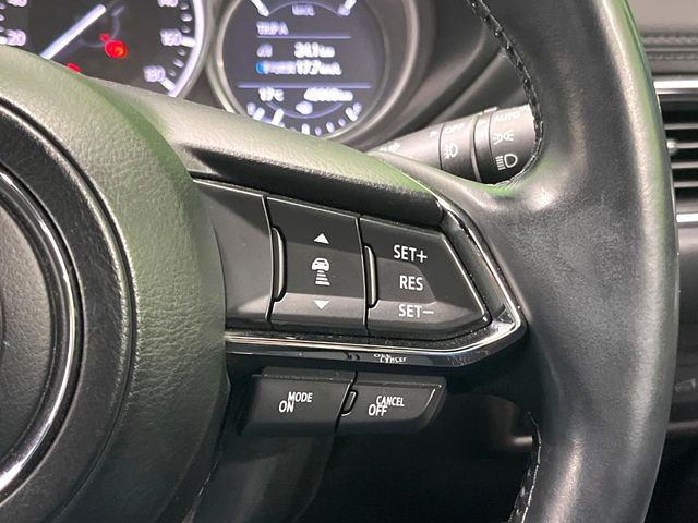 【マツダ・レーダークルーズコントロール】高速道路での長距離走行が楽に!自動で速度を保つクルーズコントロールが、衝突軽減システムと連携し、前方の車両を感知して車間を保つように速度調節してくれます!!