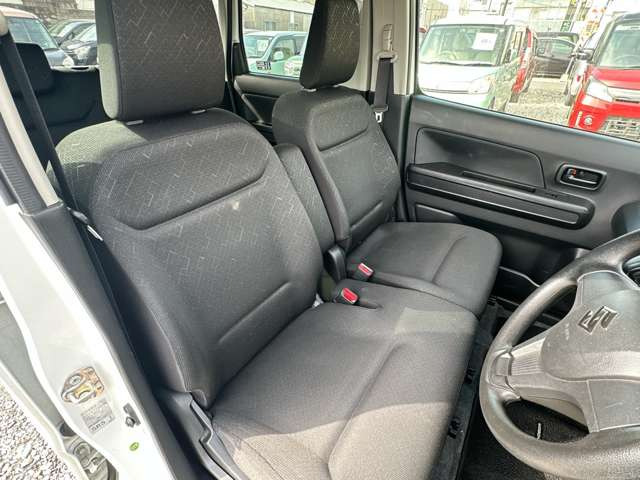 �I�[�����[�J�[�̌y�����Ԃ𒆐S�ɖL�x�ȎԎ����葵���Ă���܂��􂨒T���̂��Ԃ������ƌ�����܂�!!