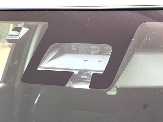 �y�X�Y�L �Z�[�t�e�B�T�|�[�g�z���s���ɑO���̎ԗ�����F�����A�Փ˂������Ȏ��͌x��ƃu���[�L�ŏՓˉ���Ɣ�Q�y�����A�V�X�g�B�����S�Ƀh���C�u�����y���݂��������܂��B