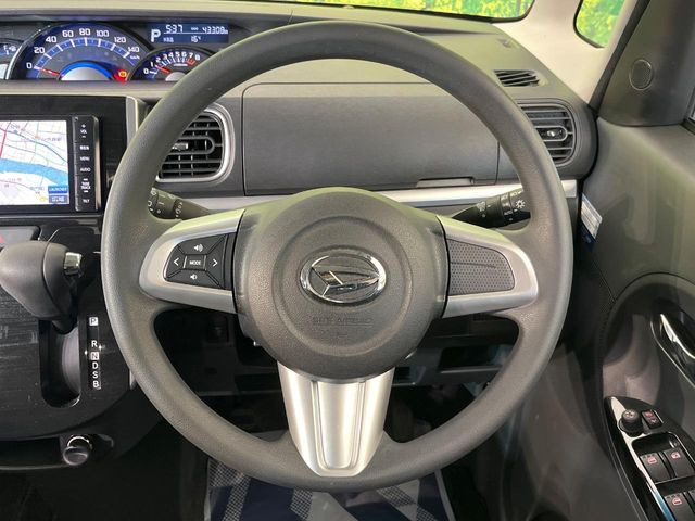 �y�X�e�A�����O�X�C�b�`�z�^�]���A�O������ڐ������炷���ƂȂ��A�I�[�f�B�I���̑��삪�\�ȕ֗��@�\!���S&���K�ȃh���C�u�����o���Ă���܂���