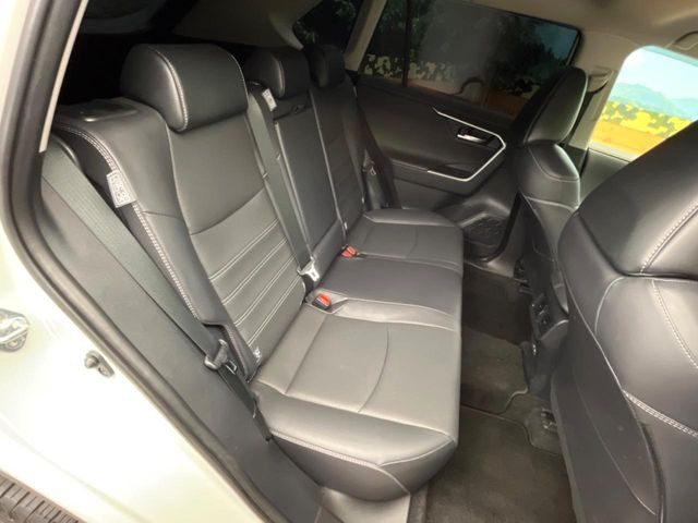 �㕔���Ȃ��C�ɂȂ�悤�ȃL�Y�E�����ւ��蓙�A�傫�ȃ_���[�W�͂Ȃ��A�ǍD�ȏ�Ԃł��B