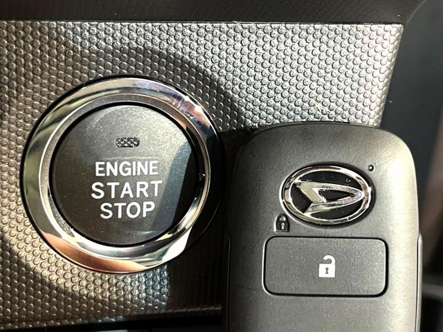 �y�L�[�t���[�V�X�e���z�J�o����|�P�b�g�ɓ��ꂽ�܂܂ł��h�A�̎{���E�������\�ȃX�}�[�g�L�[�𑕔��B�G���W���̃I���E�I�t�����J�M�����o���K�v����������Ƃ��Ă��֗��ł���