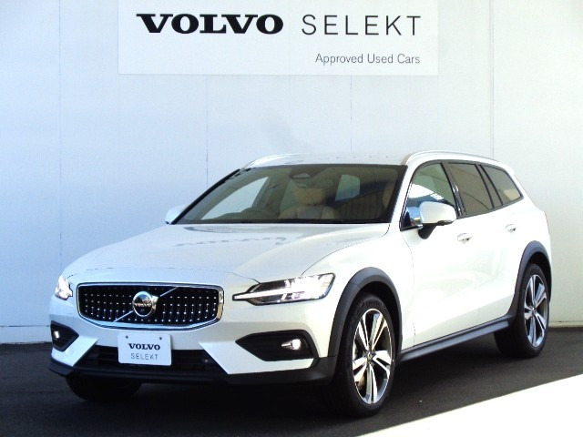 V60クロスカントリーウルトラ B5 AWD 4WD